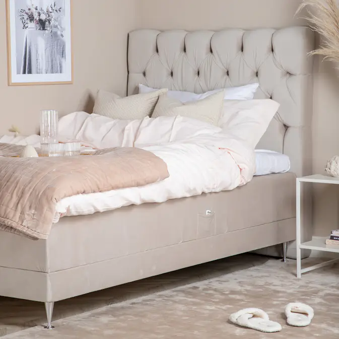 Ställbar Kontinentalsäng Venture Home Vickleby 120x200 Sammet med Sänggavel Sandvik 120