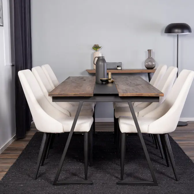 Matgrupp Venture Home Jakarta med 6st Leone Stolar