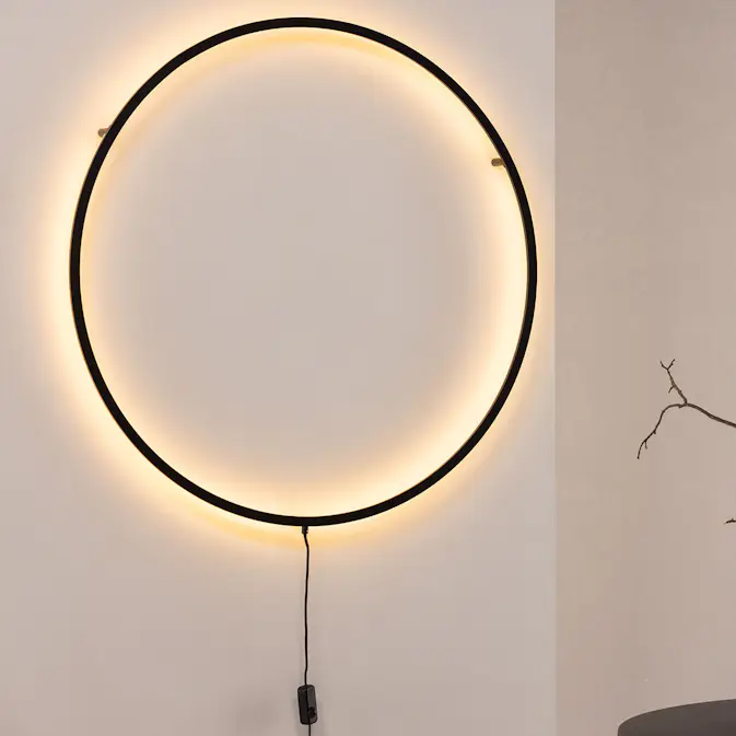 Vägglampa Vind Sörmjöle x Josefin Lustig Svart Aluminium Dimbar