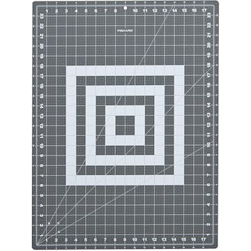 Skärmatta Fiskars A2