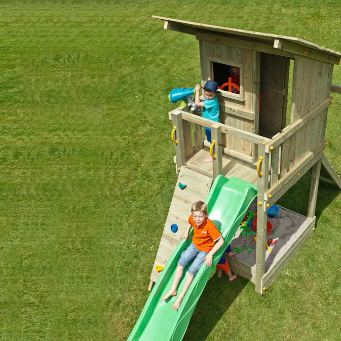 Lekställning Hörby Bruk Beach Hut Lektorn med Klätternät & Rutschbana