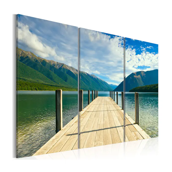 Tavla Arkiio A Pier On The Lake