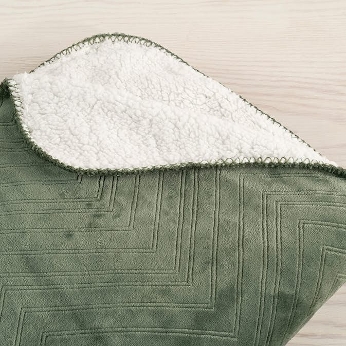 Pläd Borganäs of Sweden Sherpa