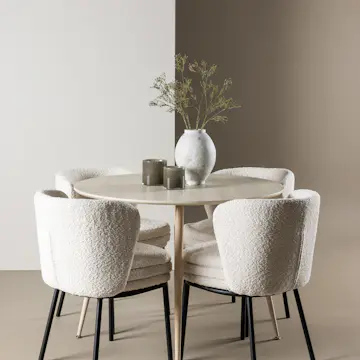 Matgrupp Venture Home Plaza Ø100 med 4 st Agnes Stolar