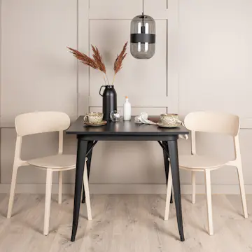 Matgrupp Venture Home Tempe med 2 st Åstol