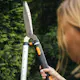 Häcksax Fiskars SmartFit teleskopisk HS86