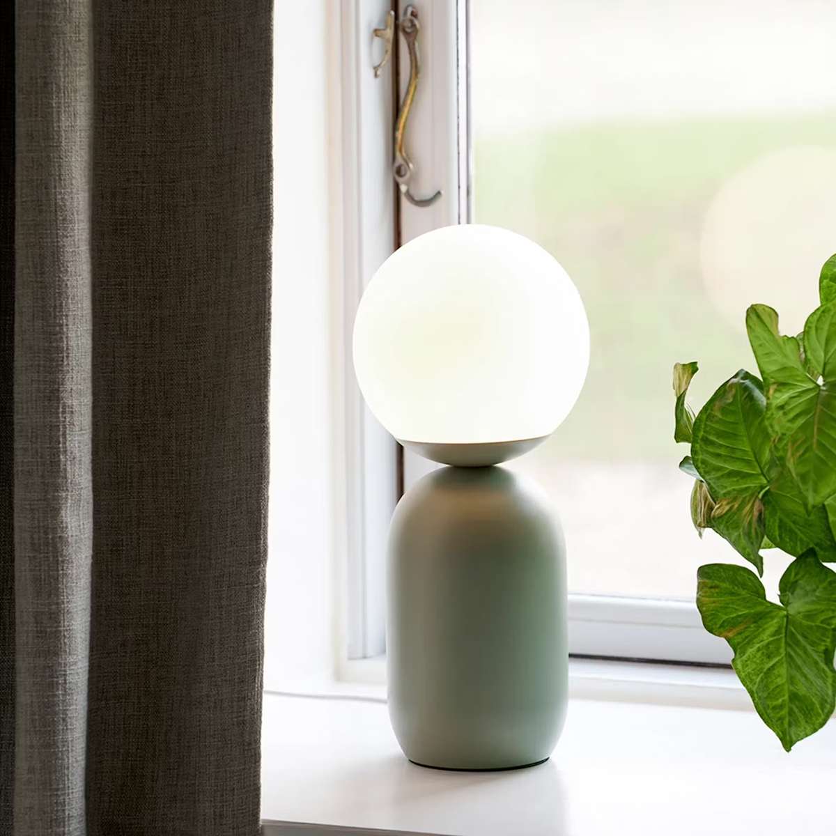 Lampa över köksö - bordslampa-nordlux-notti