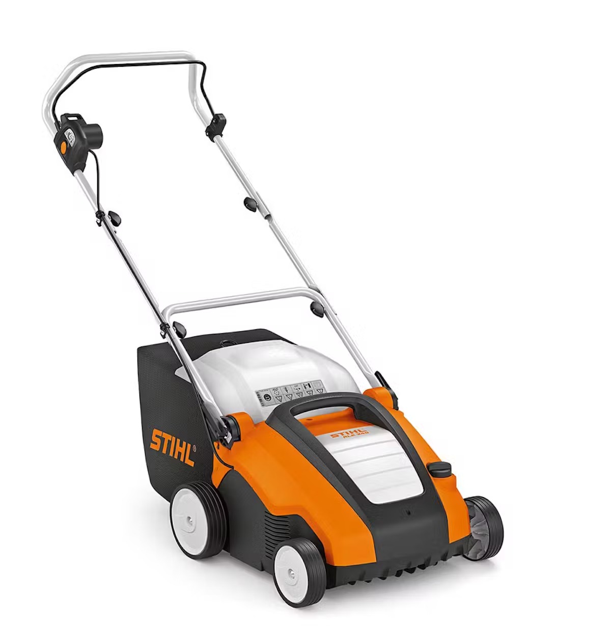 Vertikalskär och lufta gräsmattan