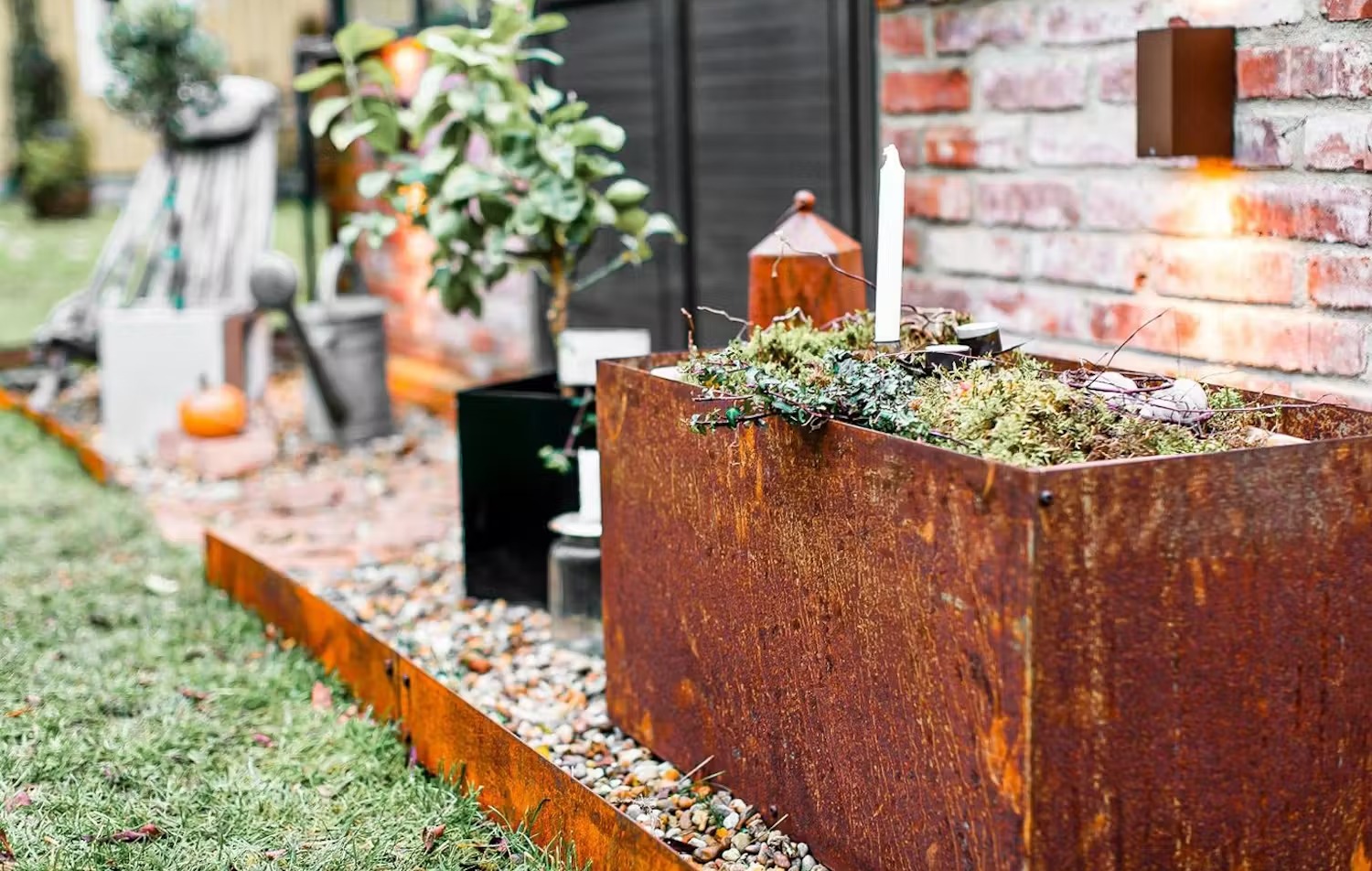 kantskydd vid grusgång