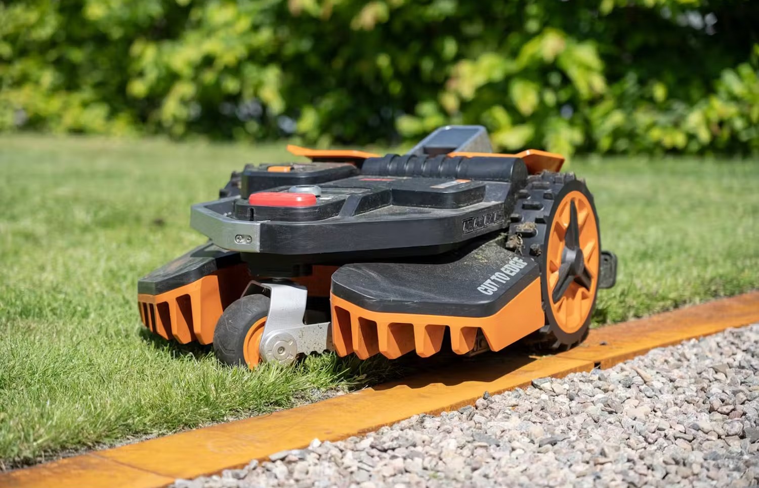 kantskydd vid grusgång