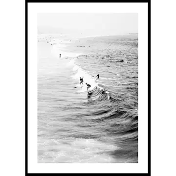 Poster Gallerix California Surfers On Waves B&W
