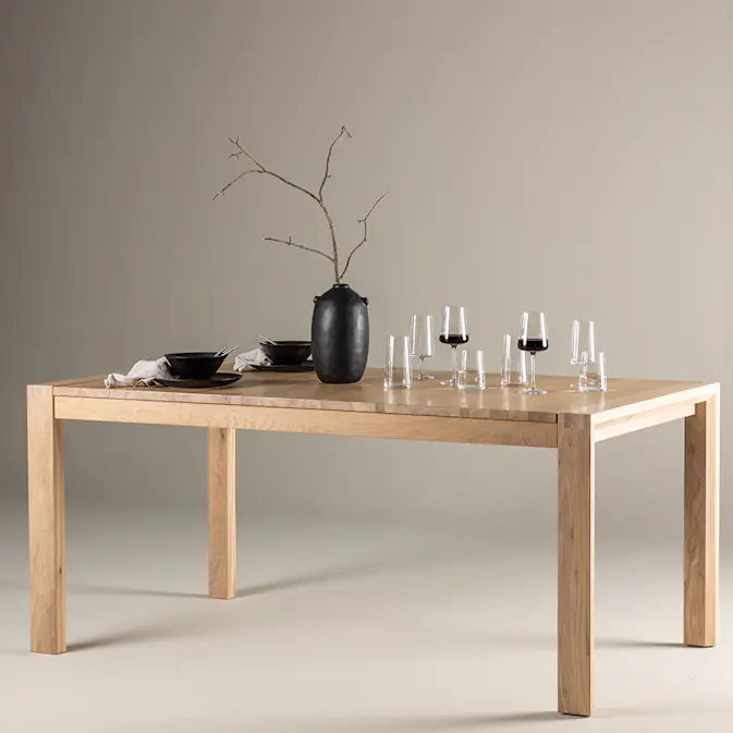 Matbord Venture Home Slider med iläggsskiva