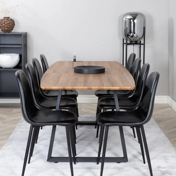 Matgrupp Venture Home Ina med 8 Pobbie Stolar Svart