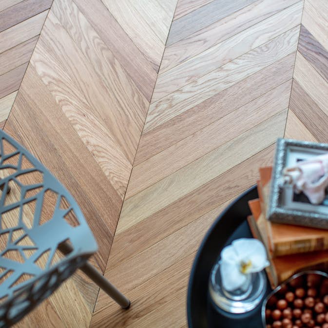 Trägolv Nordic Floor Ek 1-Stav Chevron Natural 45° Fiskben