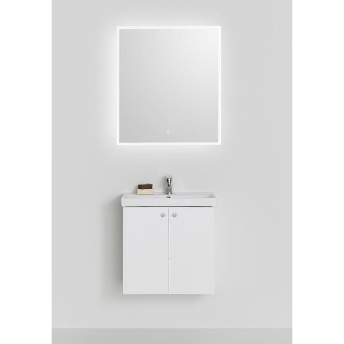 Möbelpaket Hafa Neat 550 med Luckor och Spegel Store Square LED