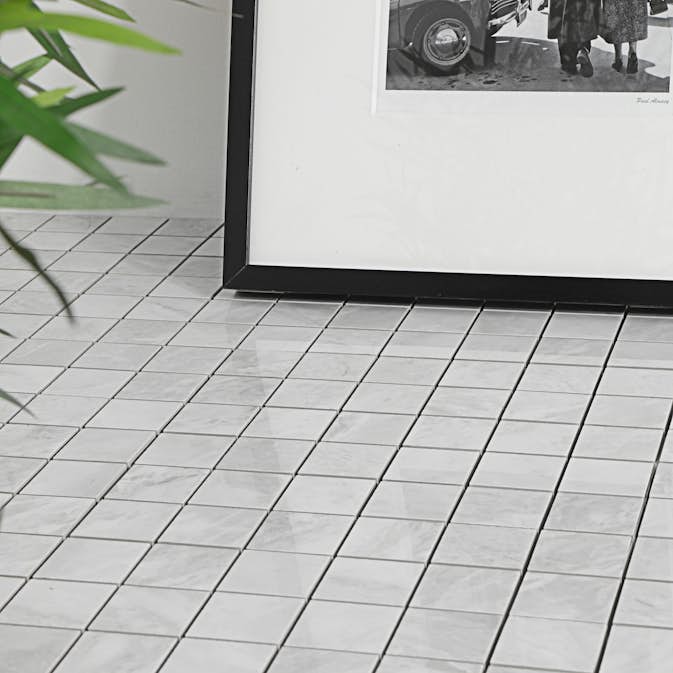 Mosaik Tenfors Silke Gris Marmor Blank 5x5 cm