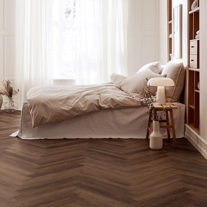 Vinylgolv Novego Classic Fiskbensmönster - Smoked Oak