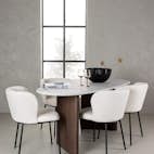 Matgrupp Venture Home Grönvik Ovalt Matbord 180 cm & 4 Edina Stolar i Vit Boucle