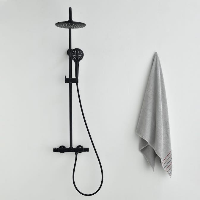 Takduschset Bathlife Väta Svart Outlet