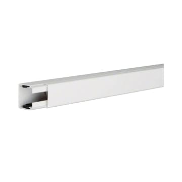 Matarkanal Hager LF 40 x 40 mm 2 meter PVC Vit RAL 9016