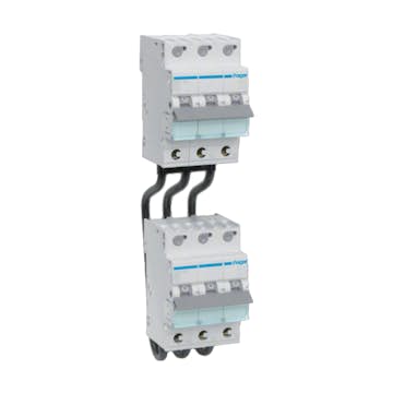 Överkopplingsbygel Hager med Radavstånd 125 mm för Gamma/Vector/Golf/Volta/FW-kapslingar