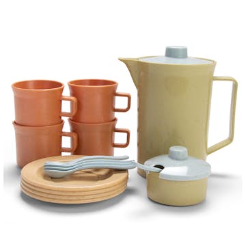 Kaffeservis ABA Skol Bioplast 17 delar