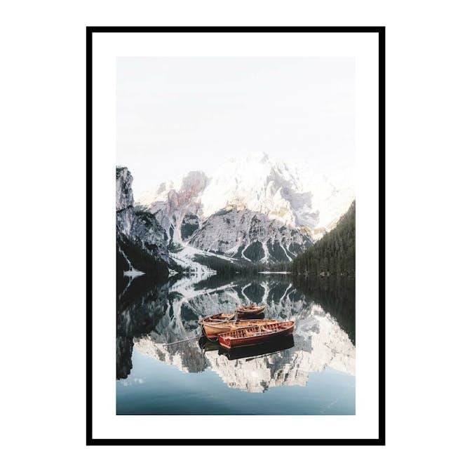 Poster Gallerix Rowing Boats In Lake Braies