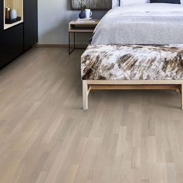 Parkettgolv Kährs Ek Chalk 3-Stav Mattlackad