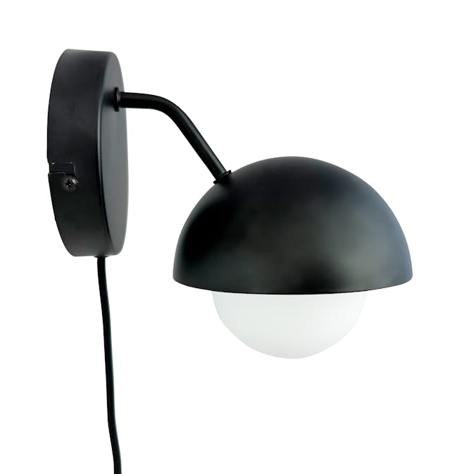 Vägglampa Dyberg Larsen Rose