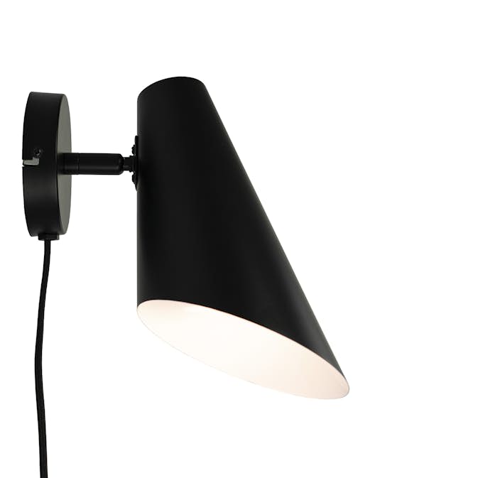 Vägglampa Dyberg Larsen Cale