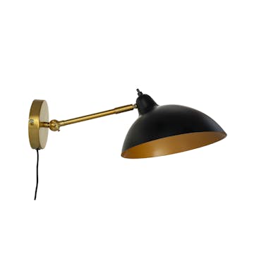 Vägglampa Dyberg Larsen Futura