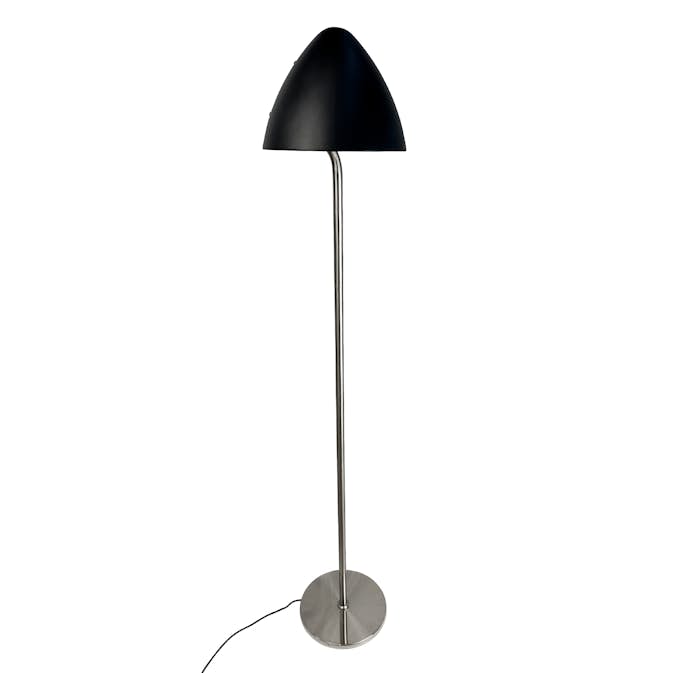 Golvlampa Dyberg Larsen Oulu