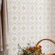 Tapet Duro Gammalsvenska Börsjö Beige 691-01 QuickUp, Mönstrad Gul
