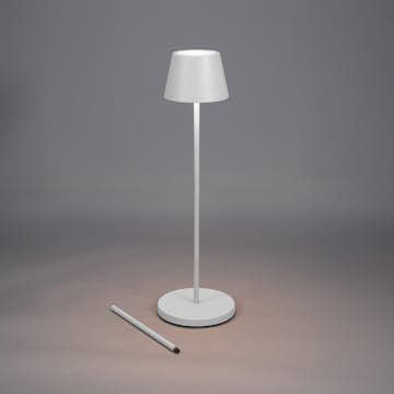 Golvlampa Gnojsö Konstsmide Pomezia M USB