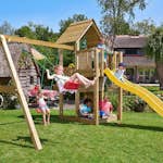Lektorn Jungle Gym Cubby inkl. Swing Modul X'tra och rutschkana