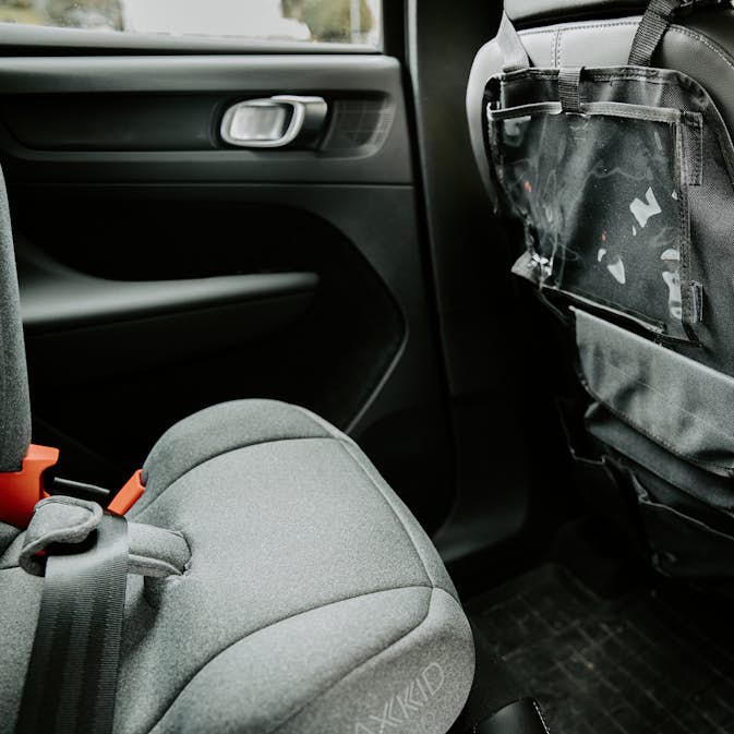 Sparkskydd & förvaring Axkid