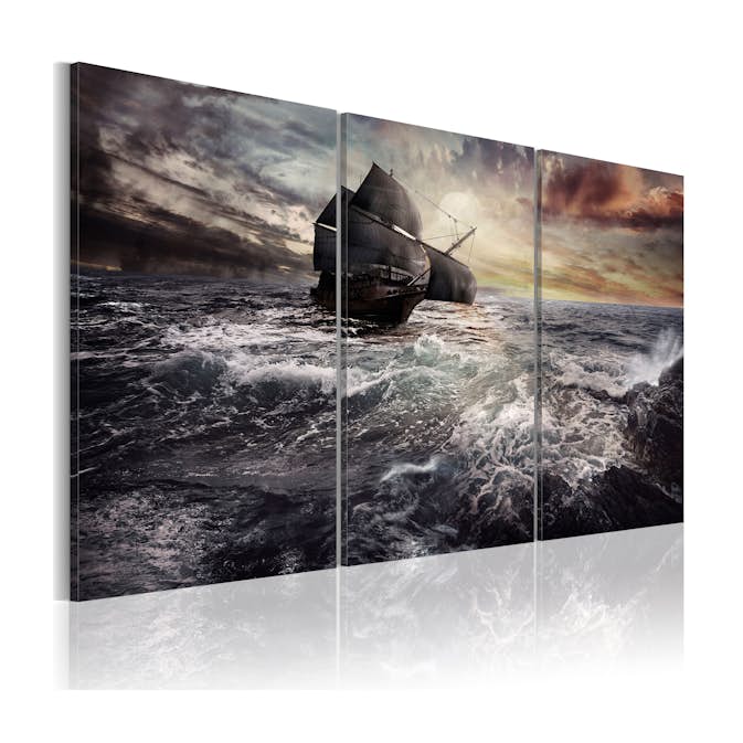 Tavla Arkiio Lonely Ship On A High Seas