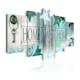 Tavla Arkiio Key On The Emerald Background