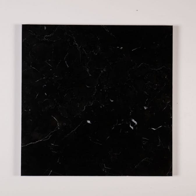 Natursten ArtStone Nero Marquina Polerad 30x30 cm