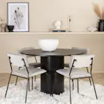 Matgrupp Venture Home med Bianca Matbord och 4 Kungshamn Matstolar i Sammet