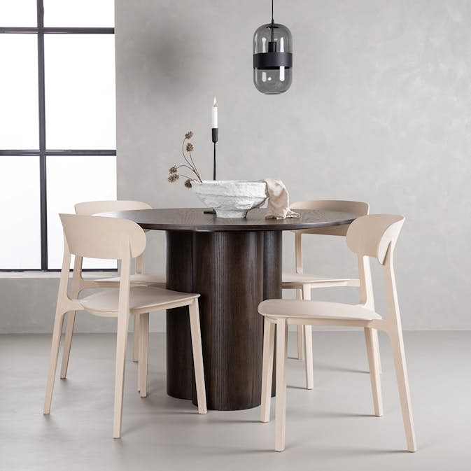 Matgrupp Venture Home Olivia med 4 Åstol Stolar