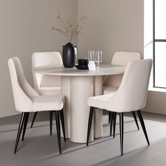 Matgrupp Venture Home Olivia Ø110 med 4 st Leone Stolar