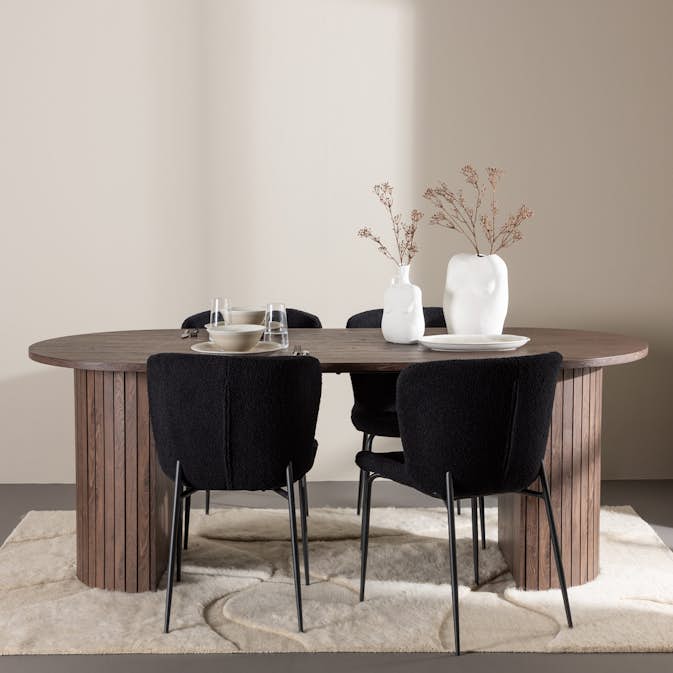 Matgrupp Venture Home Härön 200 med 4 st Modesto Stolar