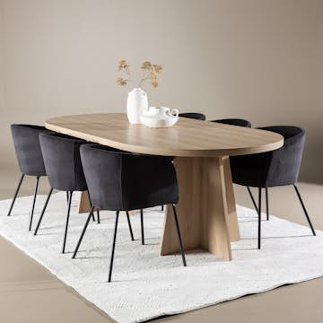 Matgrupp Venture Home Bootcut 230 med 6 st Berit Stolar