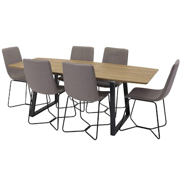 Matgrupp Venture Home Ina med 4 Xtra Stolar Polyester