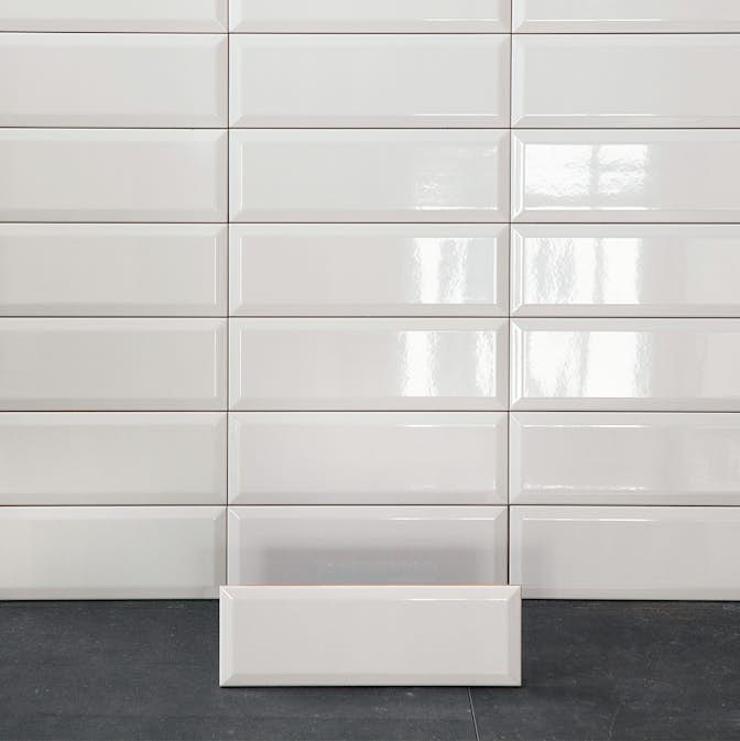 Kakel Biselado Blank Vit 10x30 cm