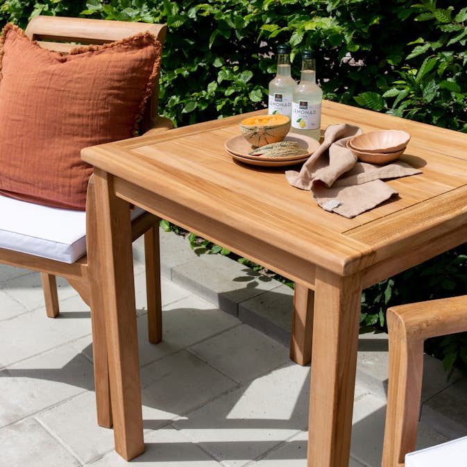 Matbord Venture Design Kenya Teak 70×70 cm