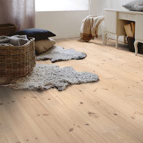 Parkettgolv Berg & Berg Norrlandsfuru XXL Lut Vitolja 1-Stav