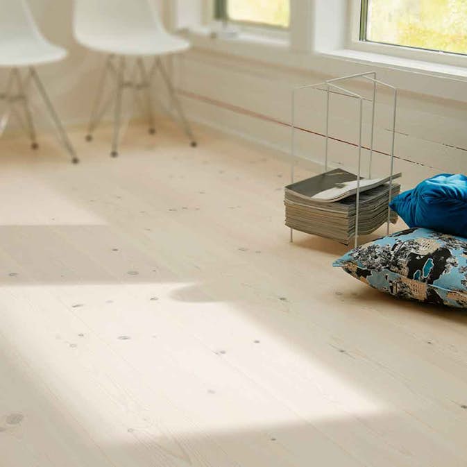 Parkettgolv Berg & Berg Norrlandsfuru XXL Vit Mattlack 1-Stav