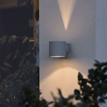 Vägglykta Gnosjö Konstsmide Modena Rund G9